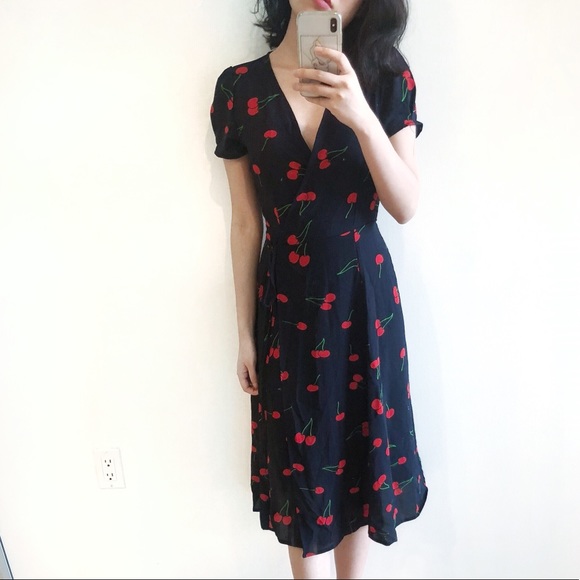 LAST ONE Floral wrap dress - Picture 8 of 8